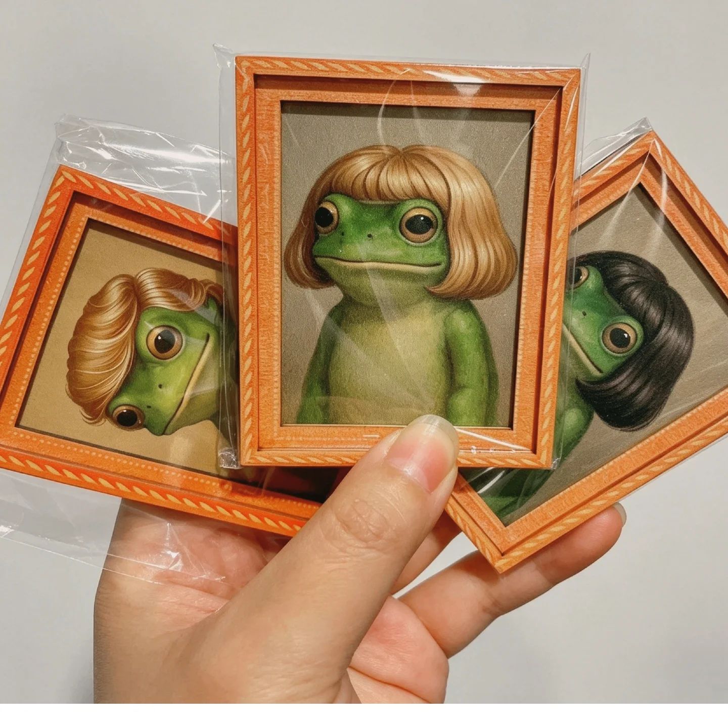 Mini Wooden Photo Frame Frog F - огляд і ціна Engraved Wood Frame